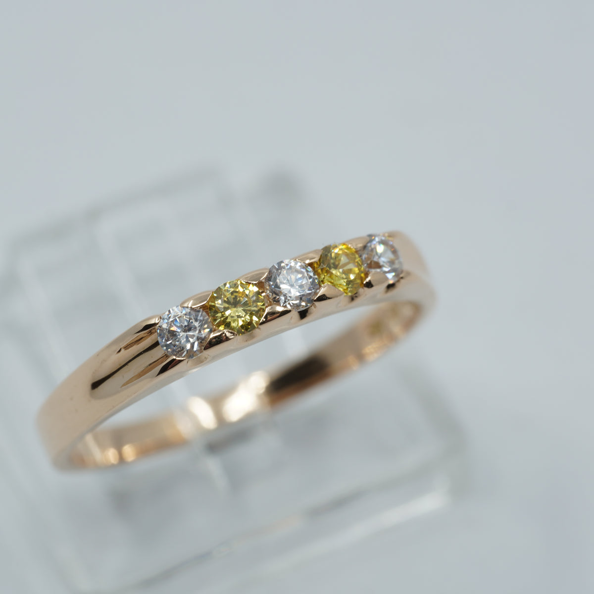 Vintage 2001 14K Gold Five-Stone Ring