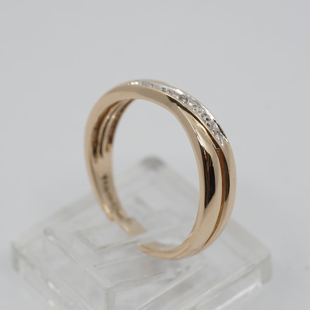 Vintage 14K Yellow Gold 5 Diamond Crossover Ring- 1996