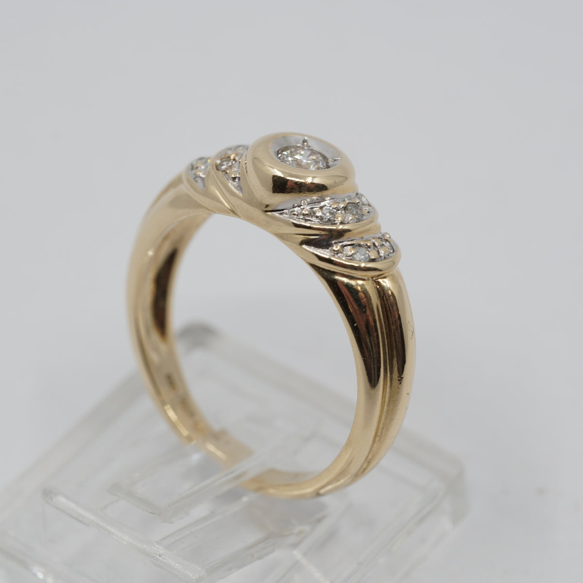 14K Gold 11- Diamond Wave ring