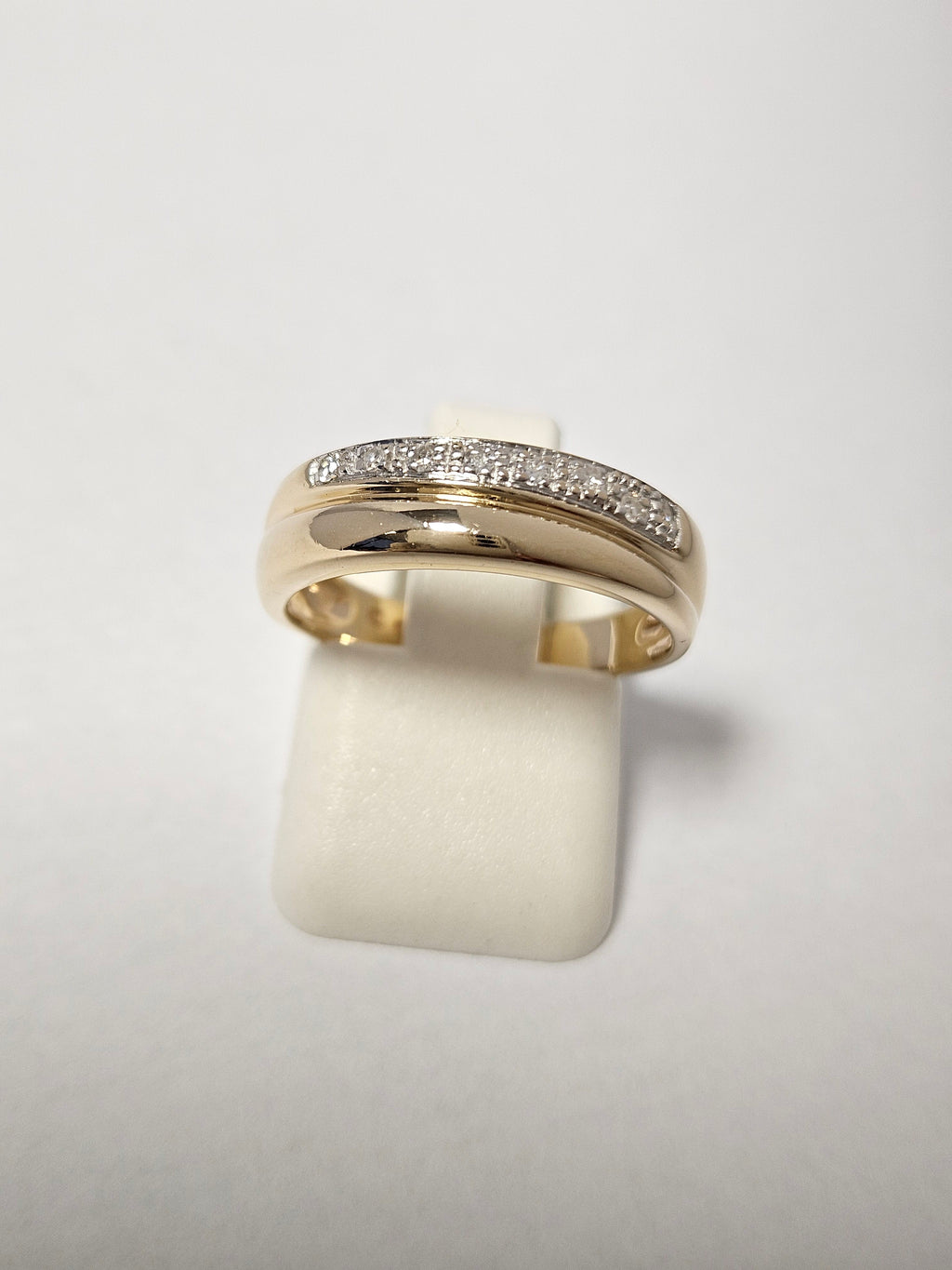 14K Two-Tone Gold 8 Diamond Ring