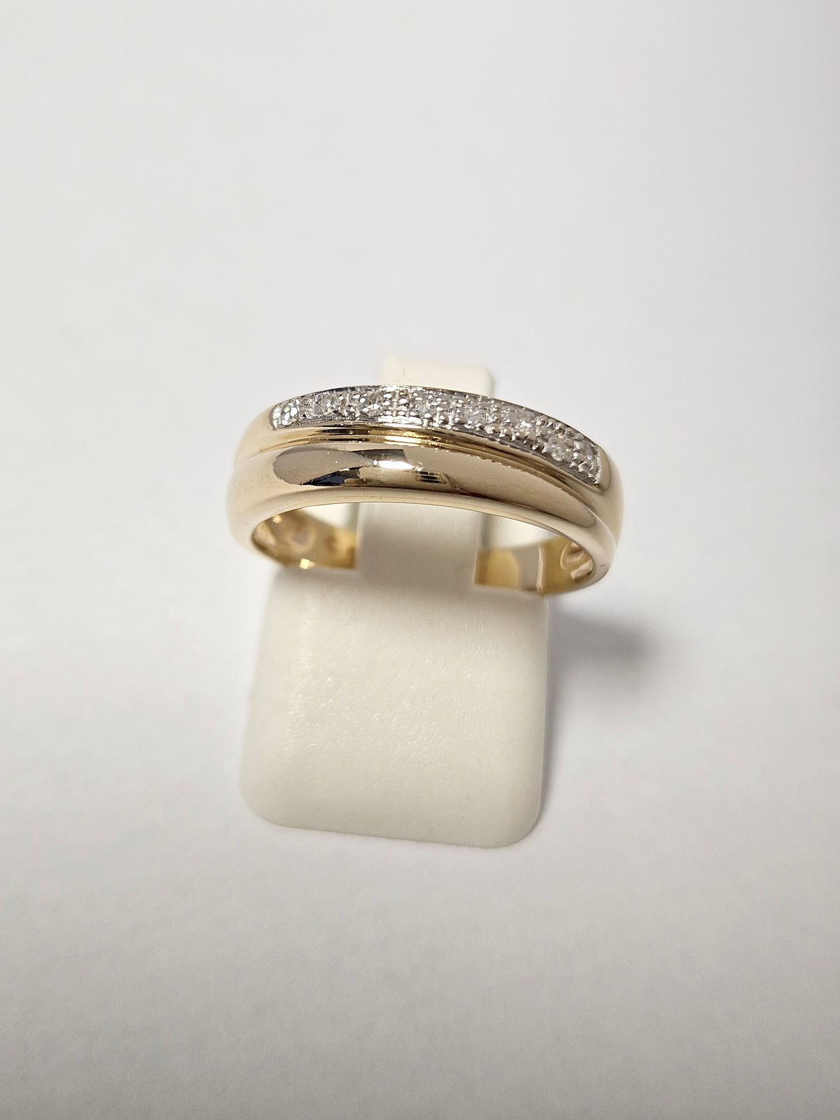 14K Two-Tone Gold 8 Diamond Ring