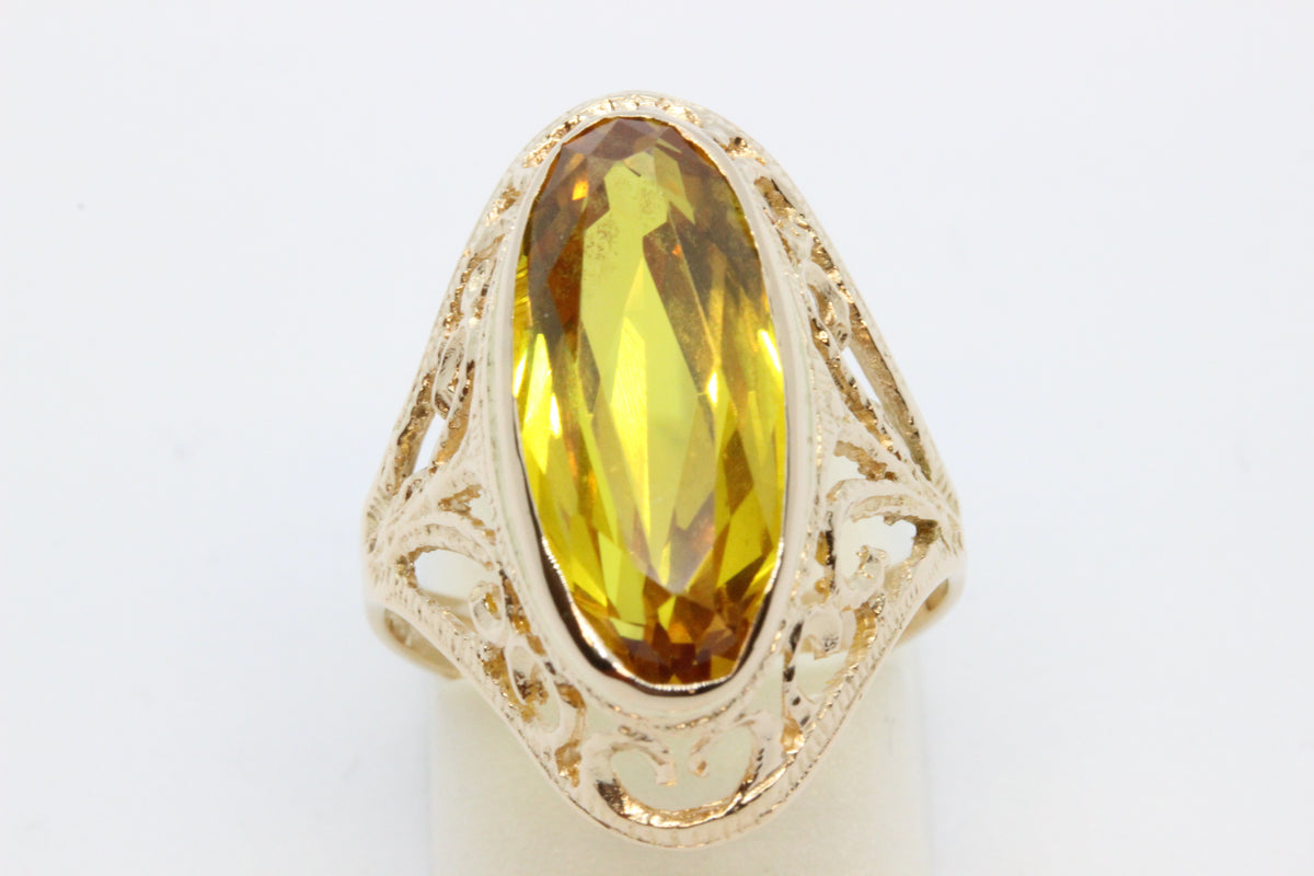 Vintage 1960 14K Gold Amber Statement Ring