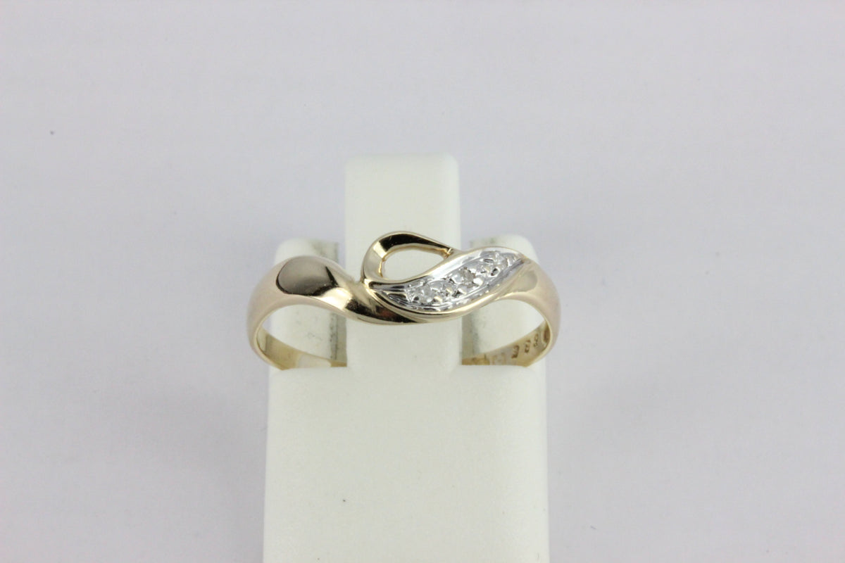 Vintage 1992 14K Gold Three Diamond Ring