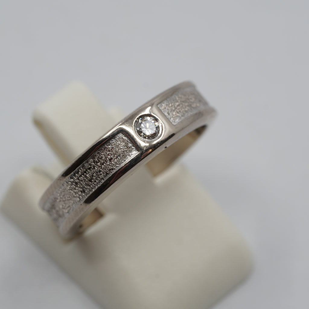 18K White Gold Diamond Band Ring- 2009