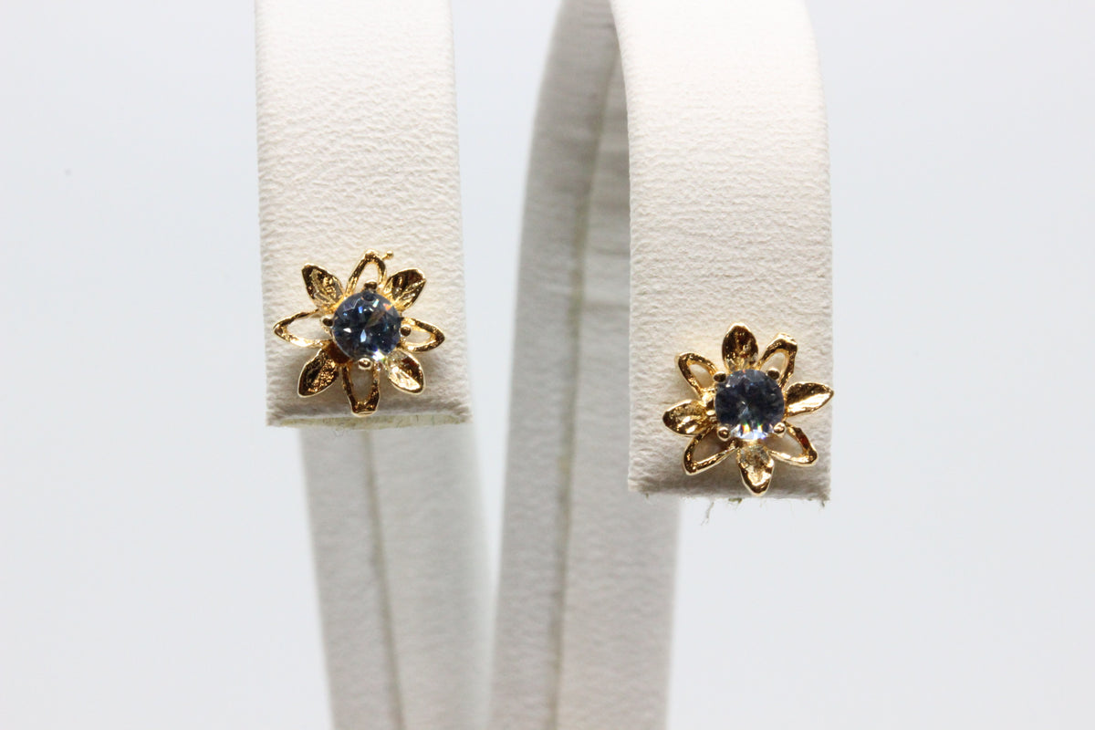 14K Gold Flower Stud Earrings