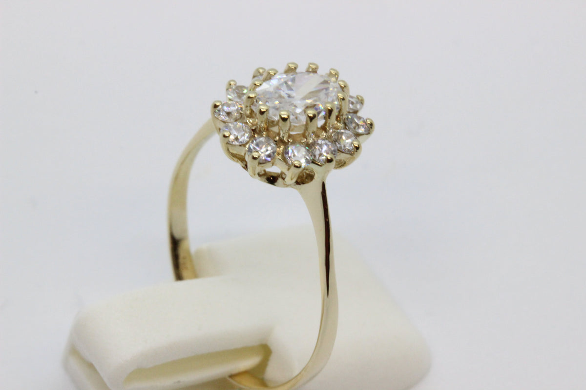 Vintage 1997 14K Gold Cluster Ring