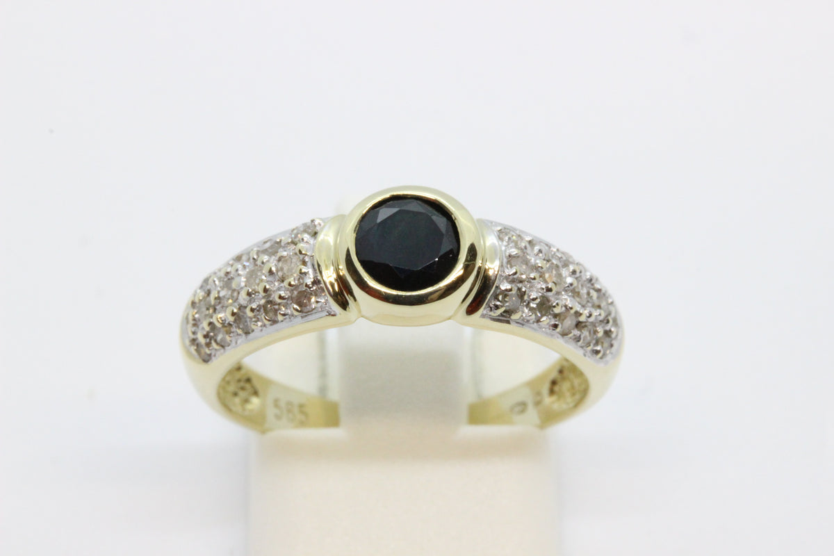 14K Gold Diamond Ring with Black Centre Stone