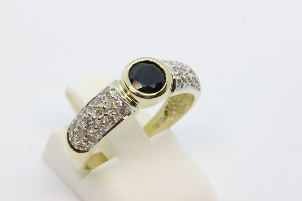 14K Gold Diamond Ring with Black Centre Stone