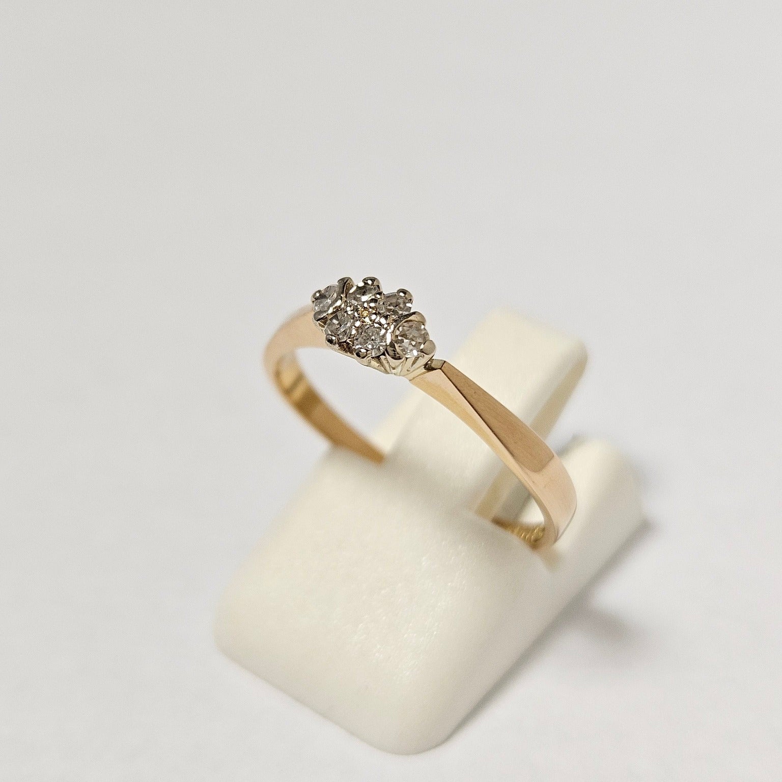 18K Gold Ring with Diamonds