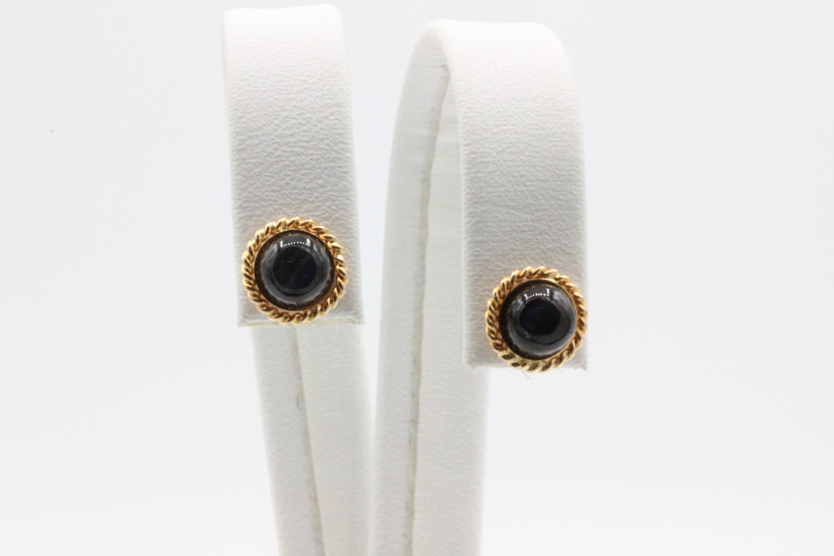 14K Gold Round Stud Earrings