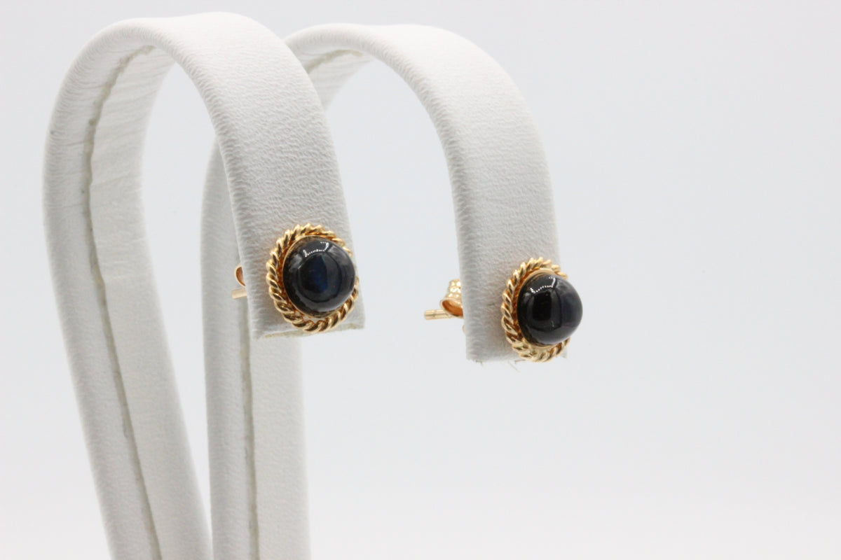 14K Gold Round Stud Earrings