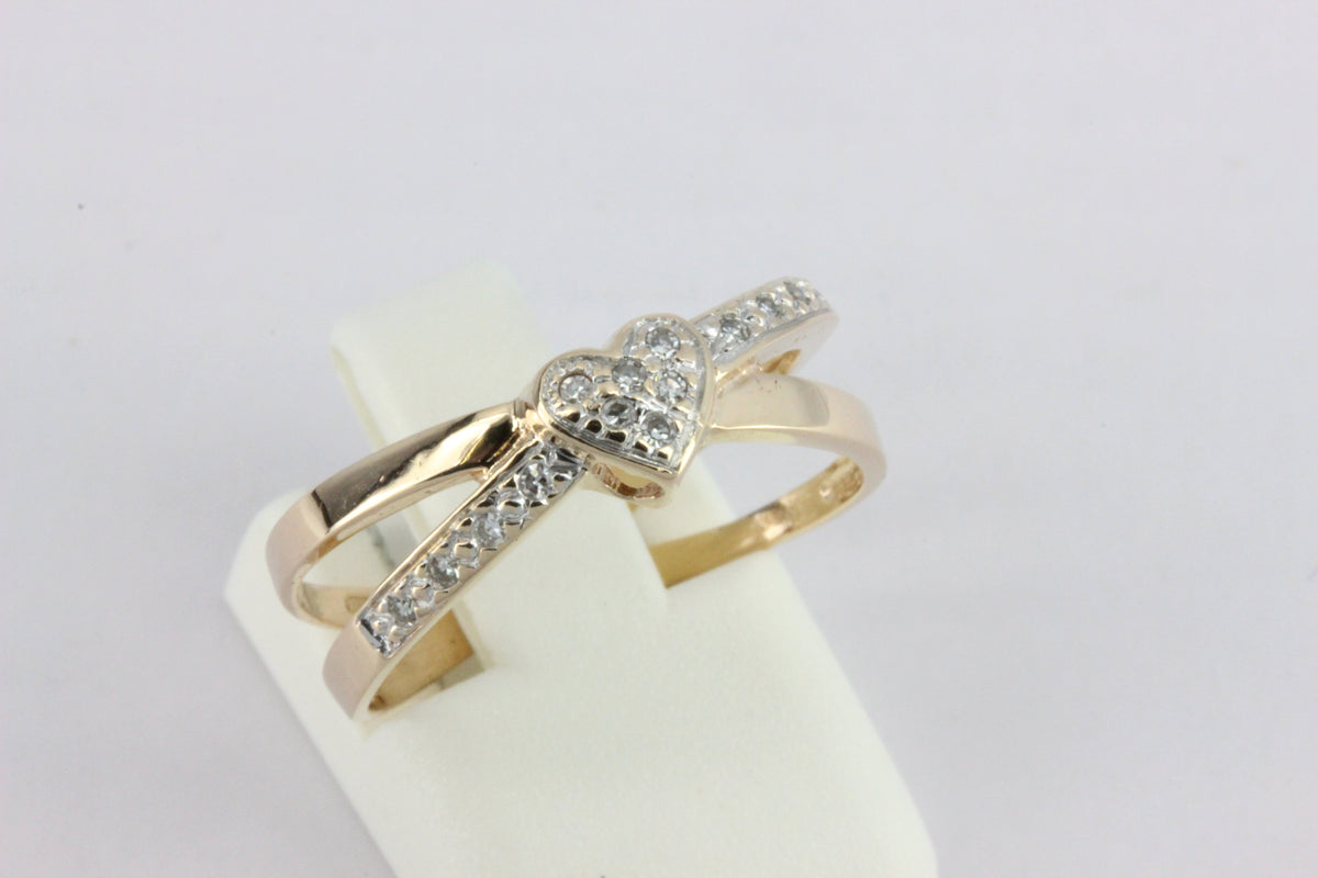 14K Gold 14-Diamond Crossover Ring
