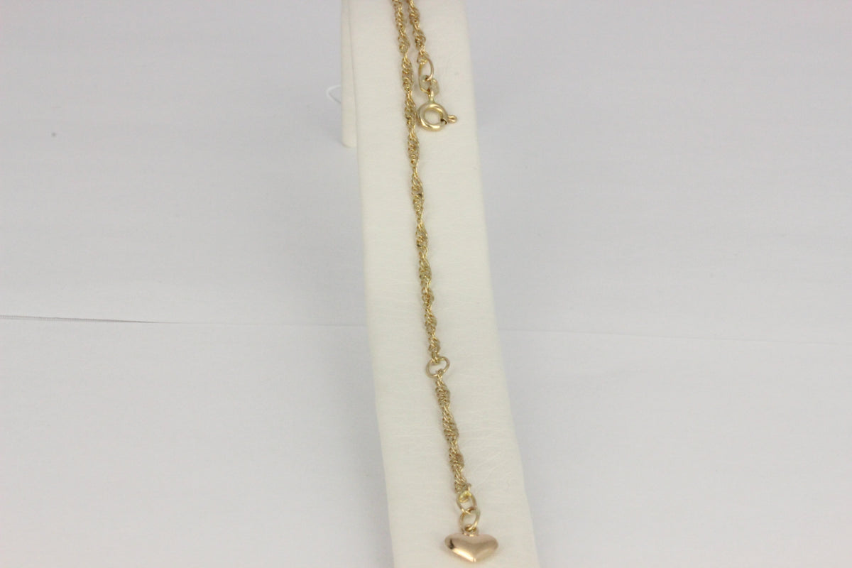14K Gold Anklet with Pendant