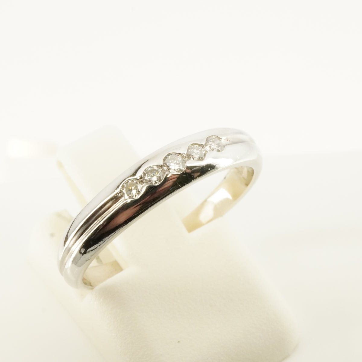 Vintage 14K White Gold 5 Diamond Ring
