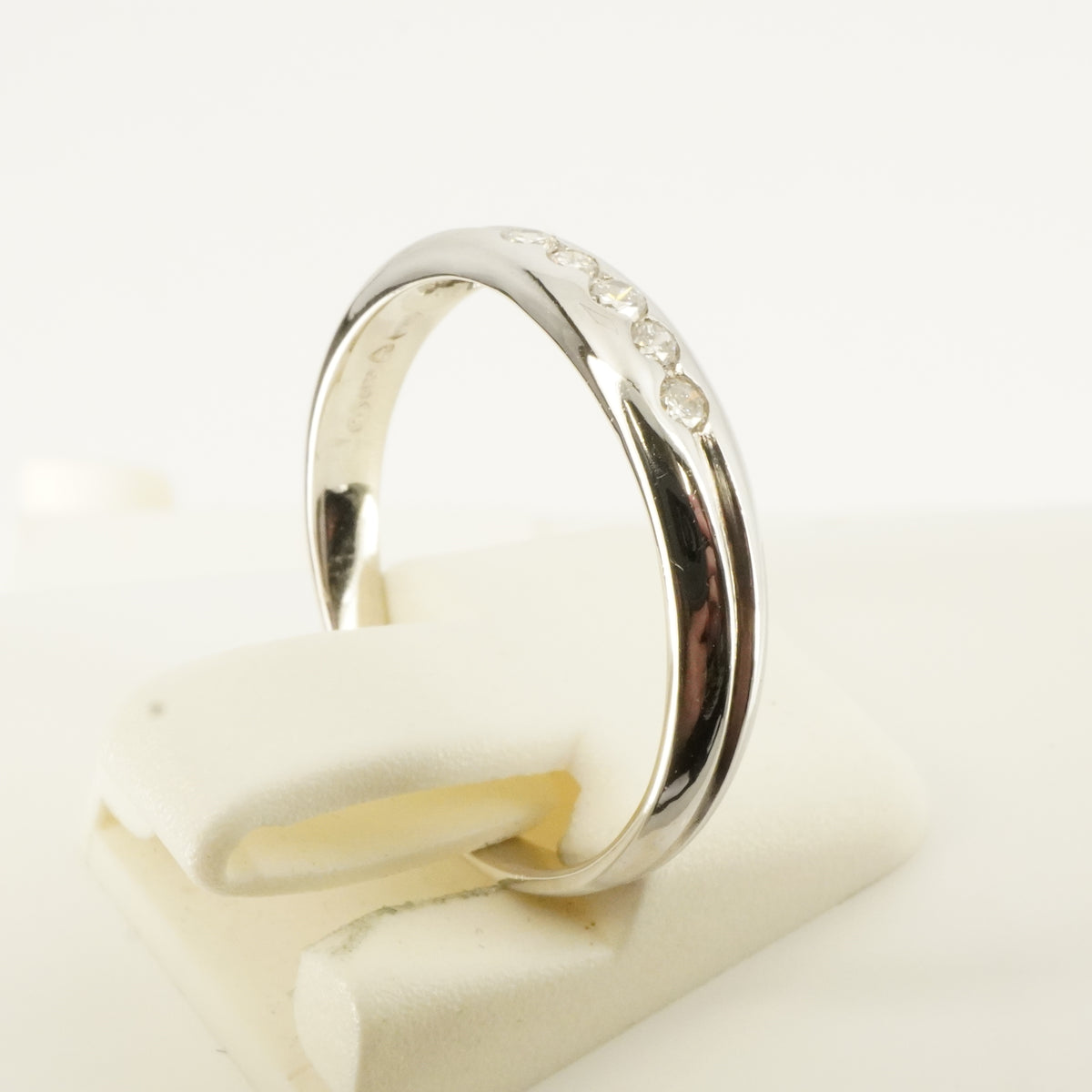 Vintage 14K White Gold 5 Diamond Ring