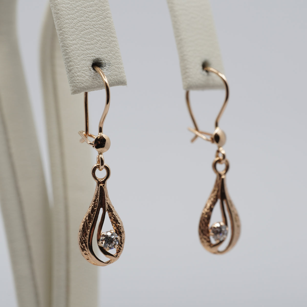 14K Gold Teardrop Clear Stone Earrings