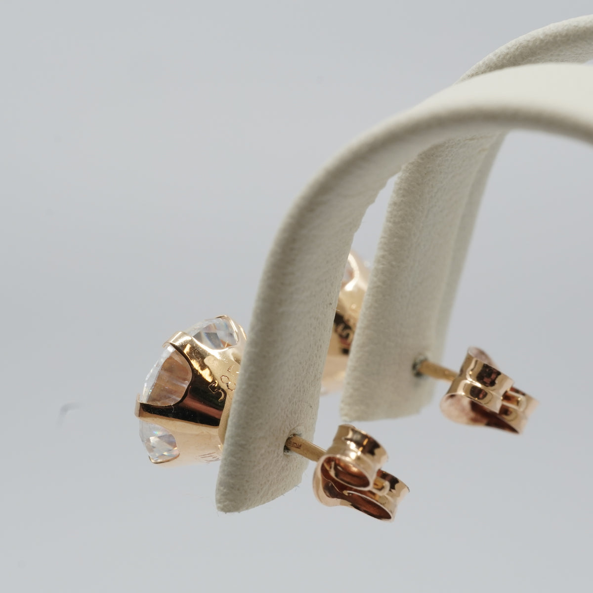 14K Gold Zircon Cluster Stud Earrings