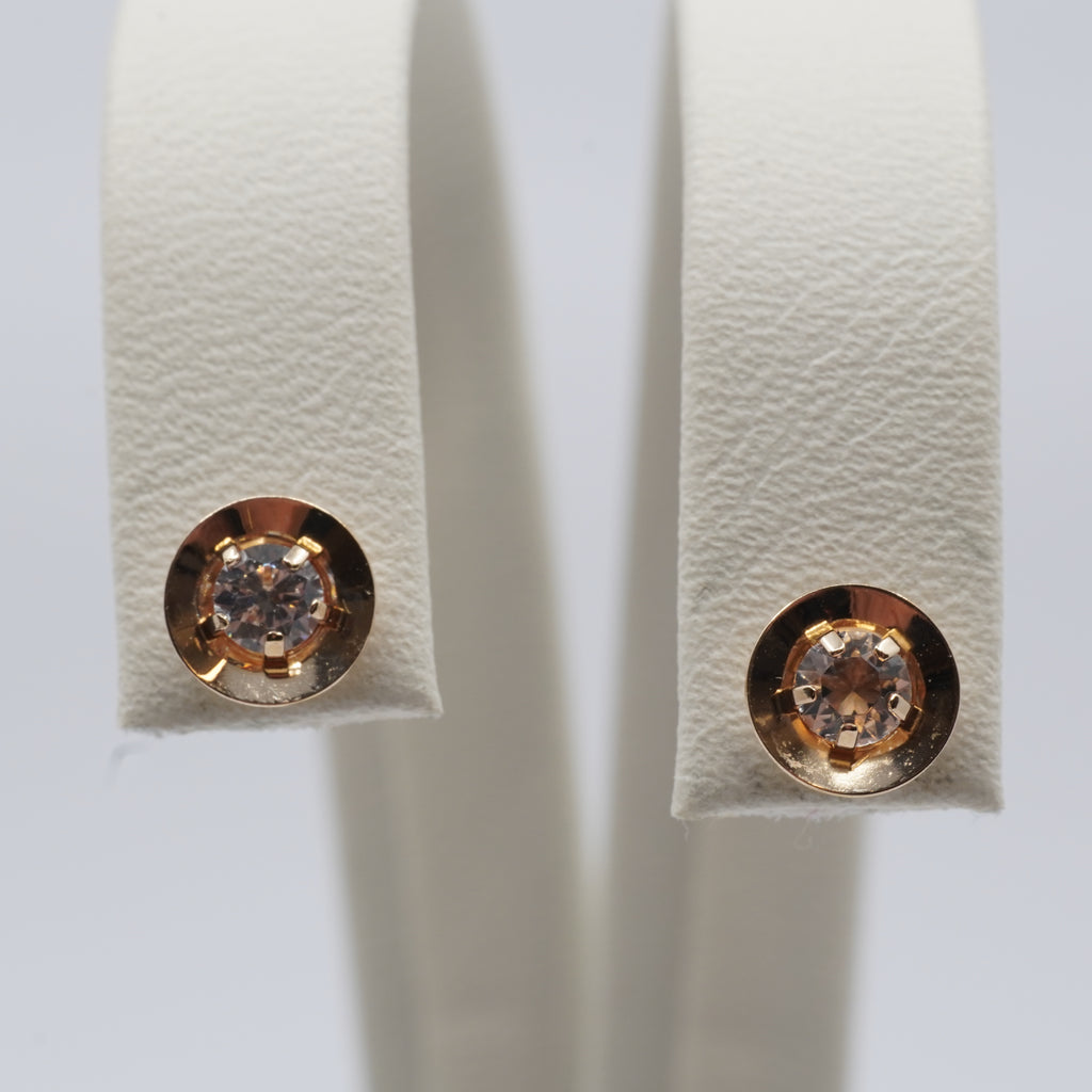 14K Gold Round Clear Stone Stud Earrings