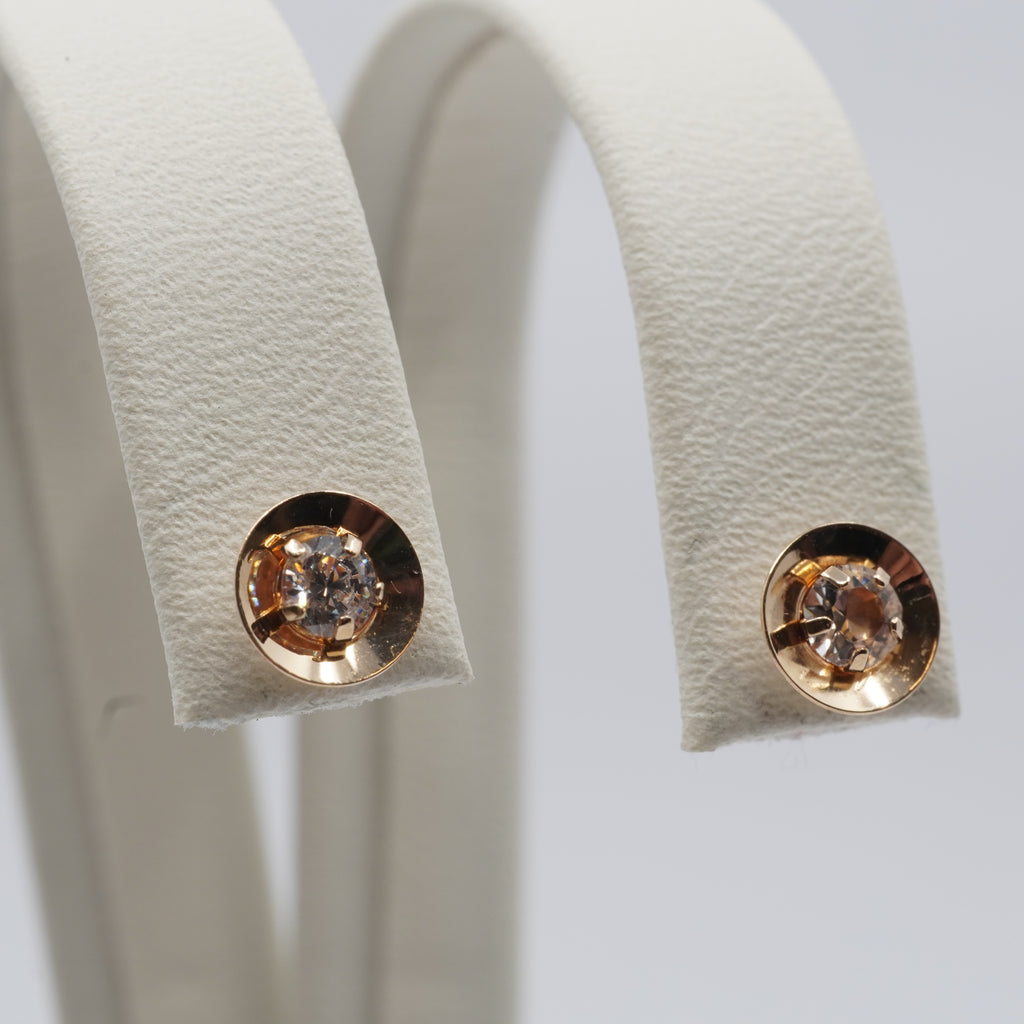 14K Gold Round Clear Stone Stud Earrings