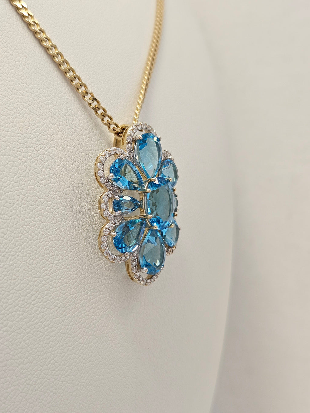 14K Gold Blue Gemstone Pendant