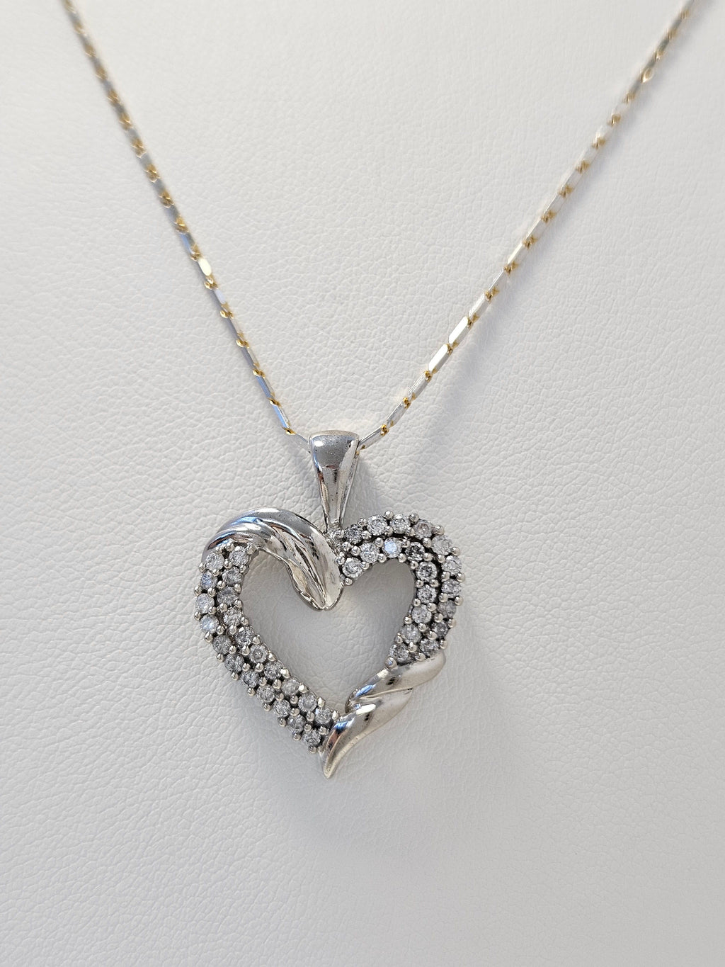 14K White Gold 40 Diamond Heart Pendant
