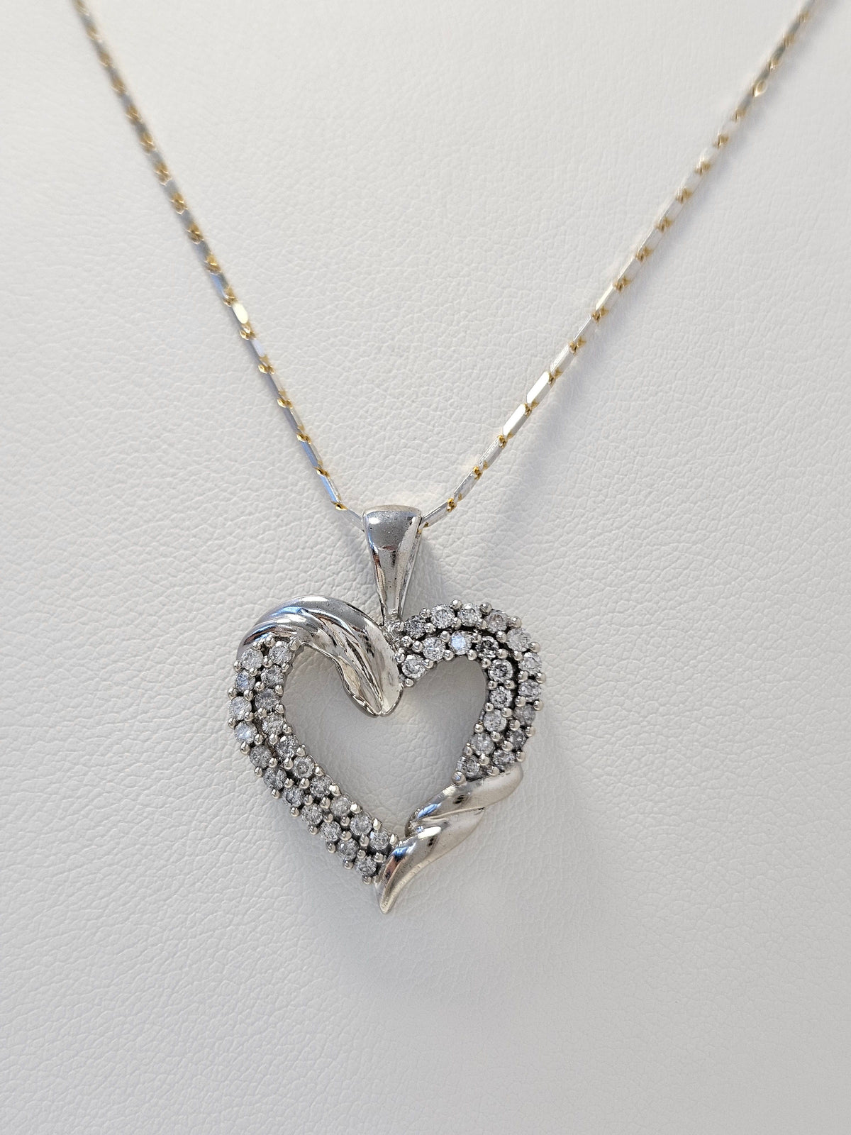 14K White Gold 40 Diamond Heart Pendant