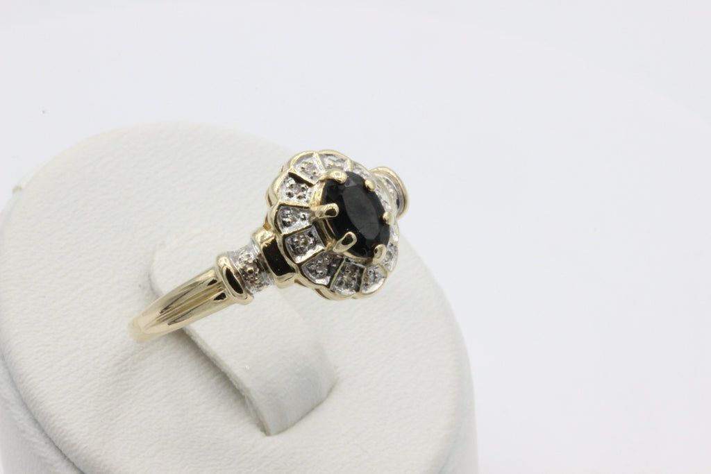 14K Gold 12- Diamond Cluster Ring
