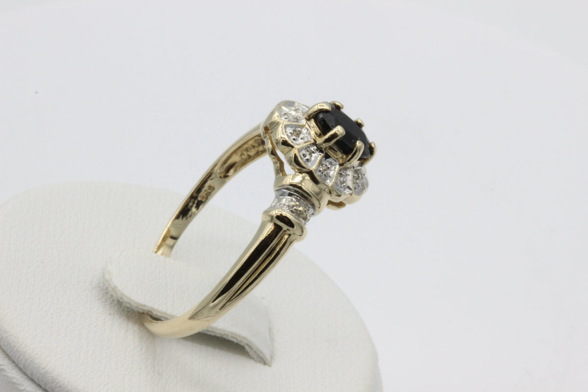 14K Gold 12- Diamond Cluster Ring