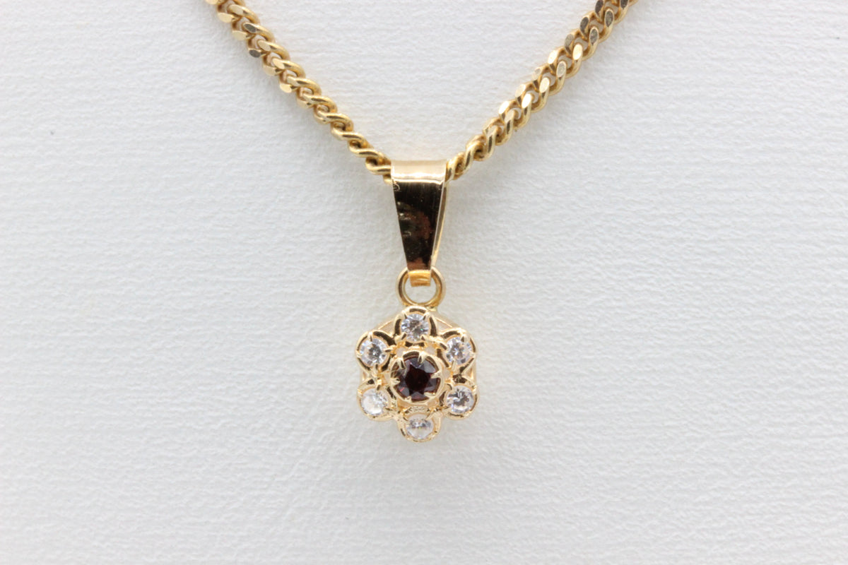 14K Gold Floral Pendant