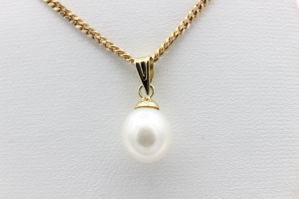 14K Gold Pearl Pendant