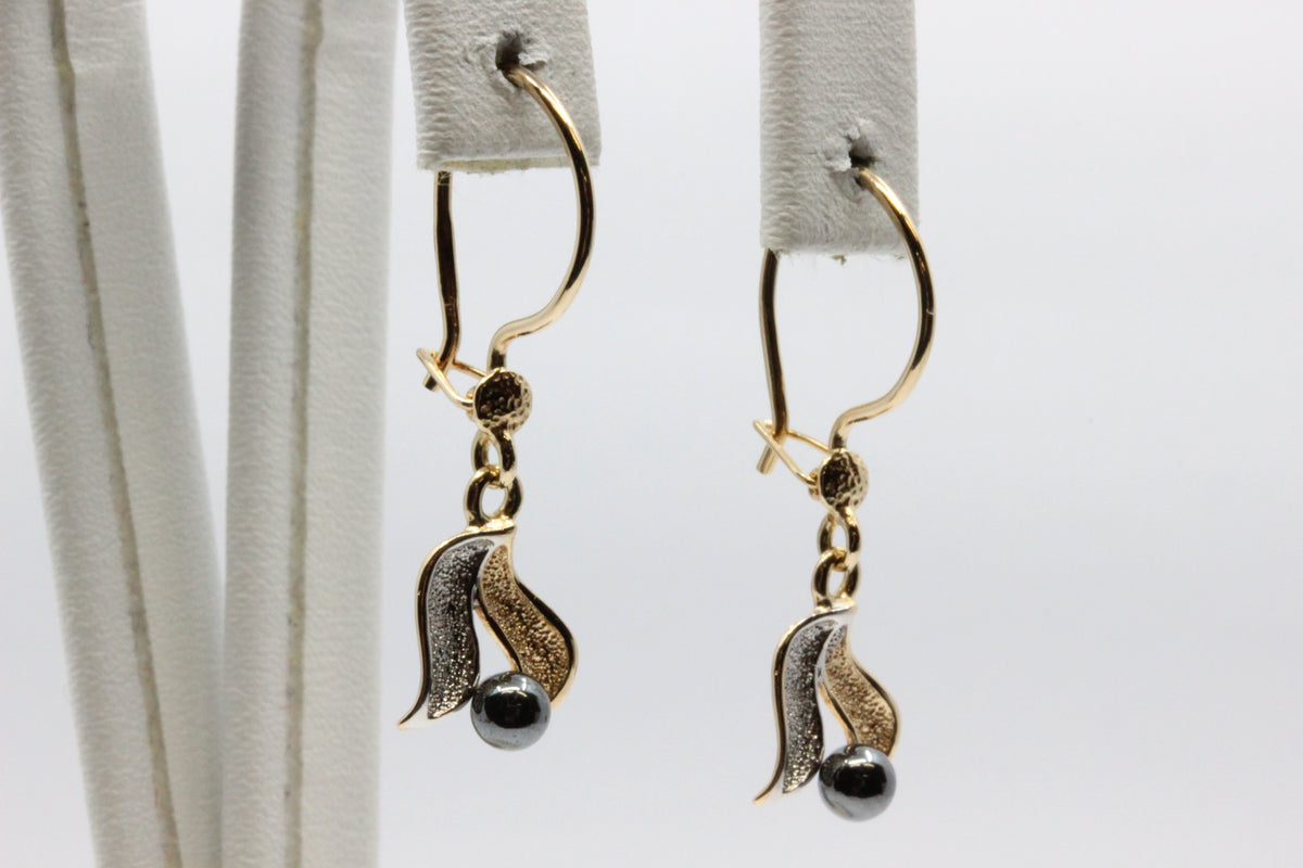 14K Gold Floral Drop Earrings