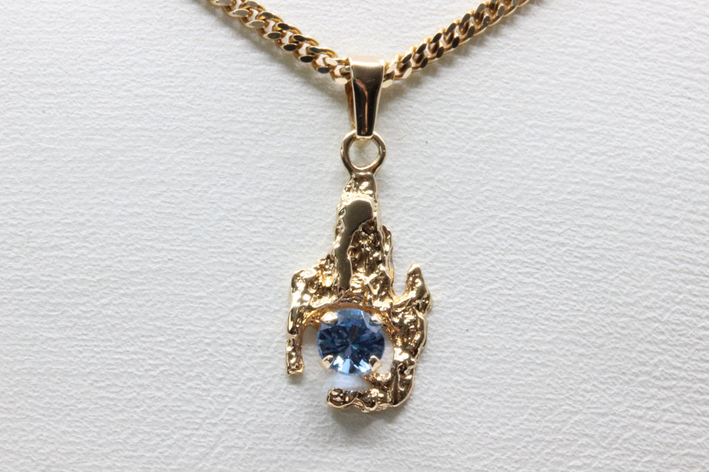14K  Gold Blue Stone Vintage Pendant