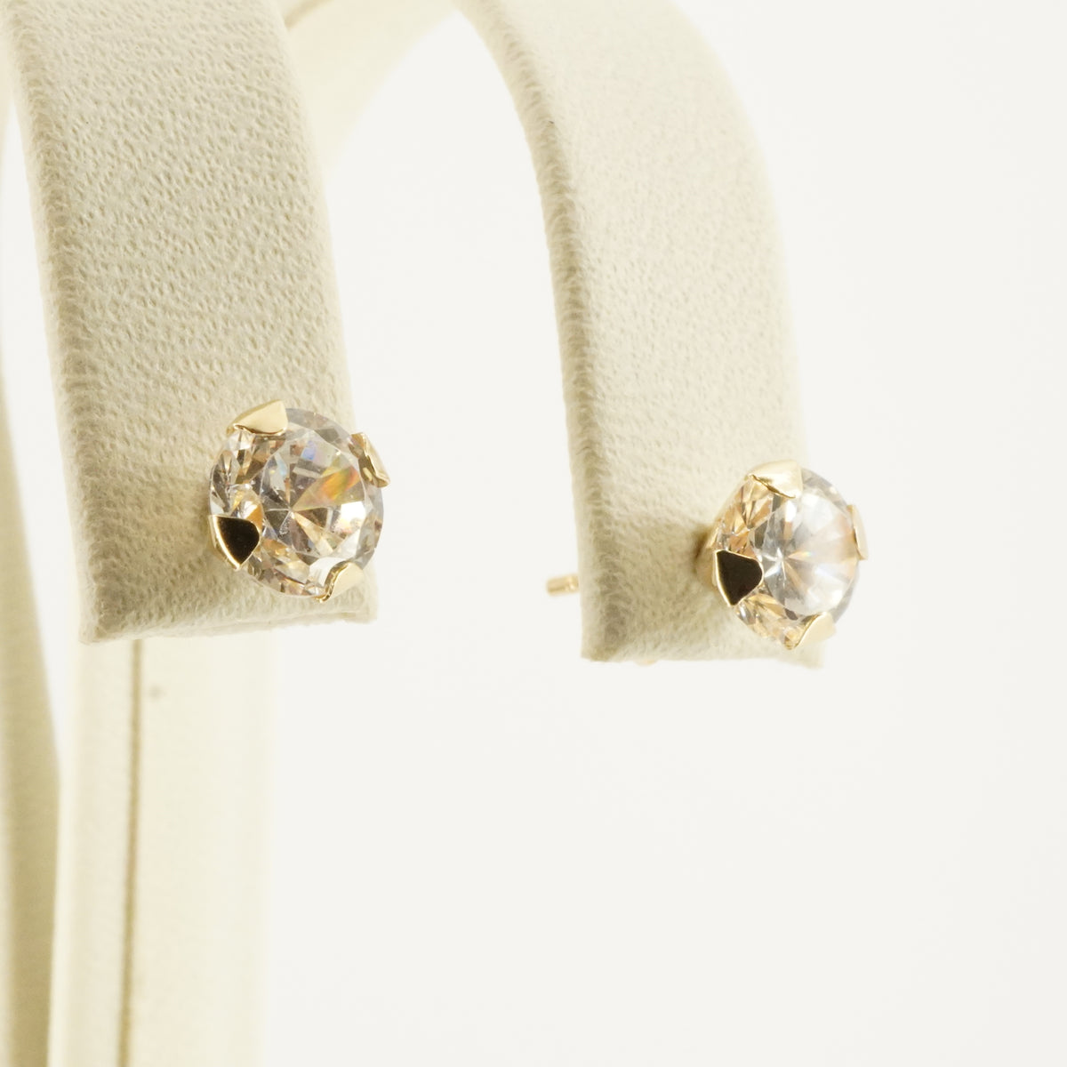 14K Gold Solitaire Stud Earrings