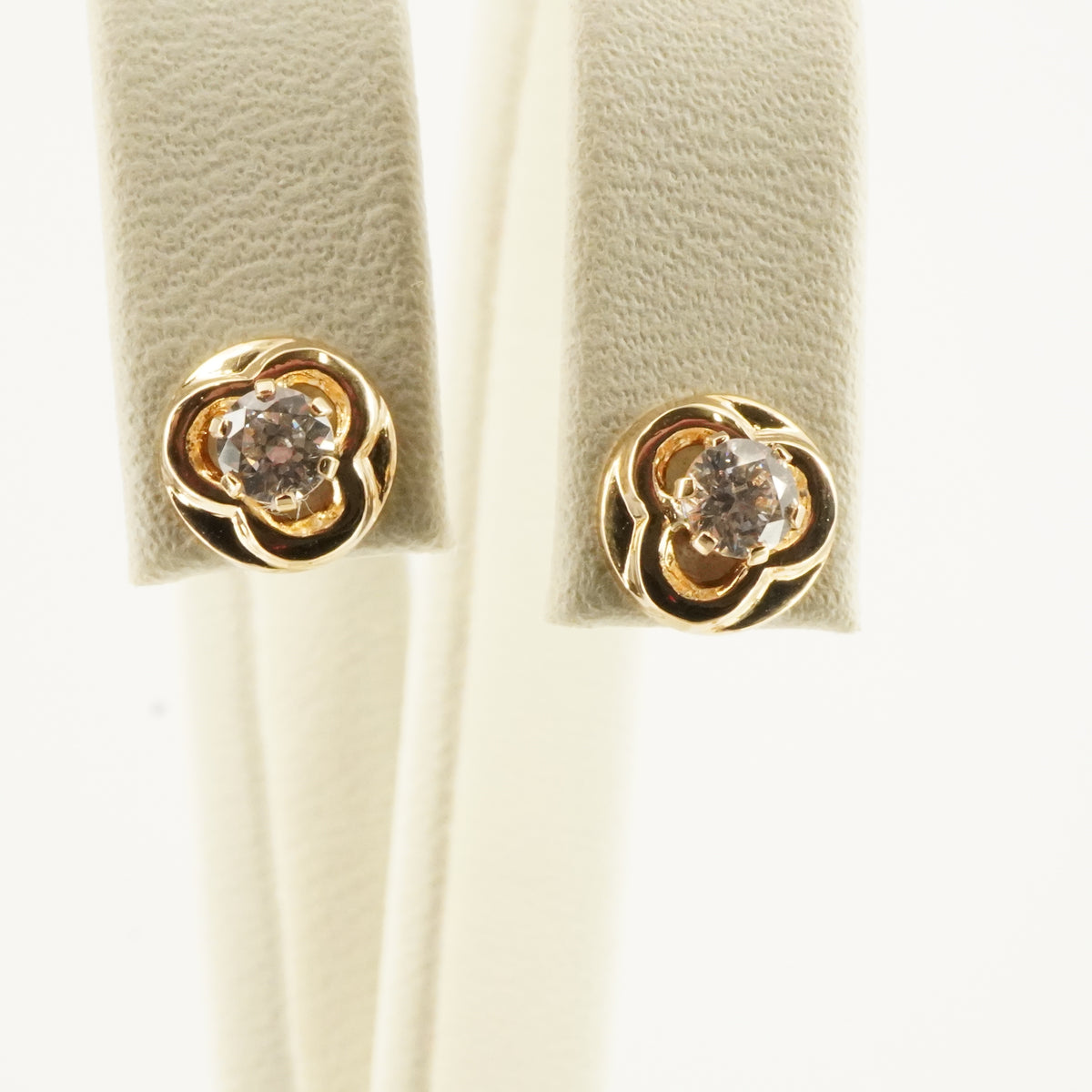 14K Gold Floral Stud Earrings