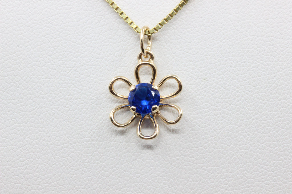 14K Gold Blue Stone Flower Pendant