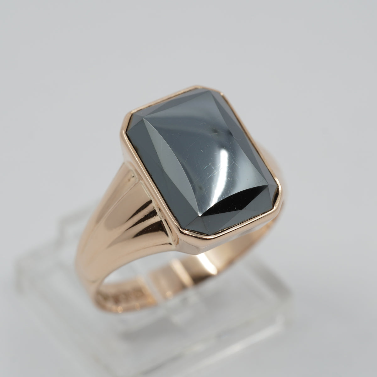 Vintage 1963 14K Gold Hematite Signet Ring