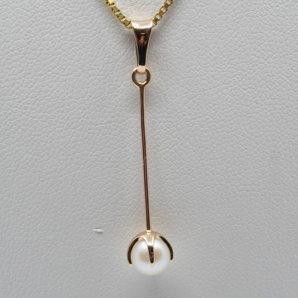 14K Gold Pearl Drop Pendant