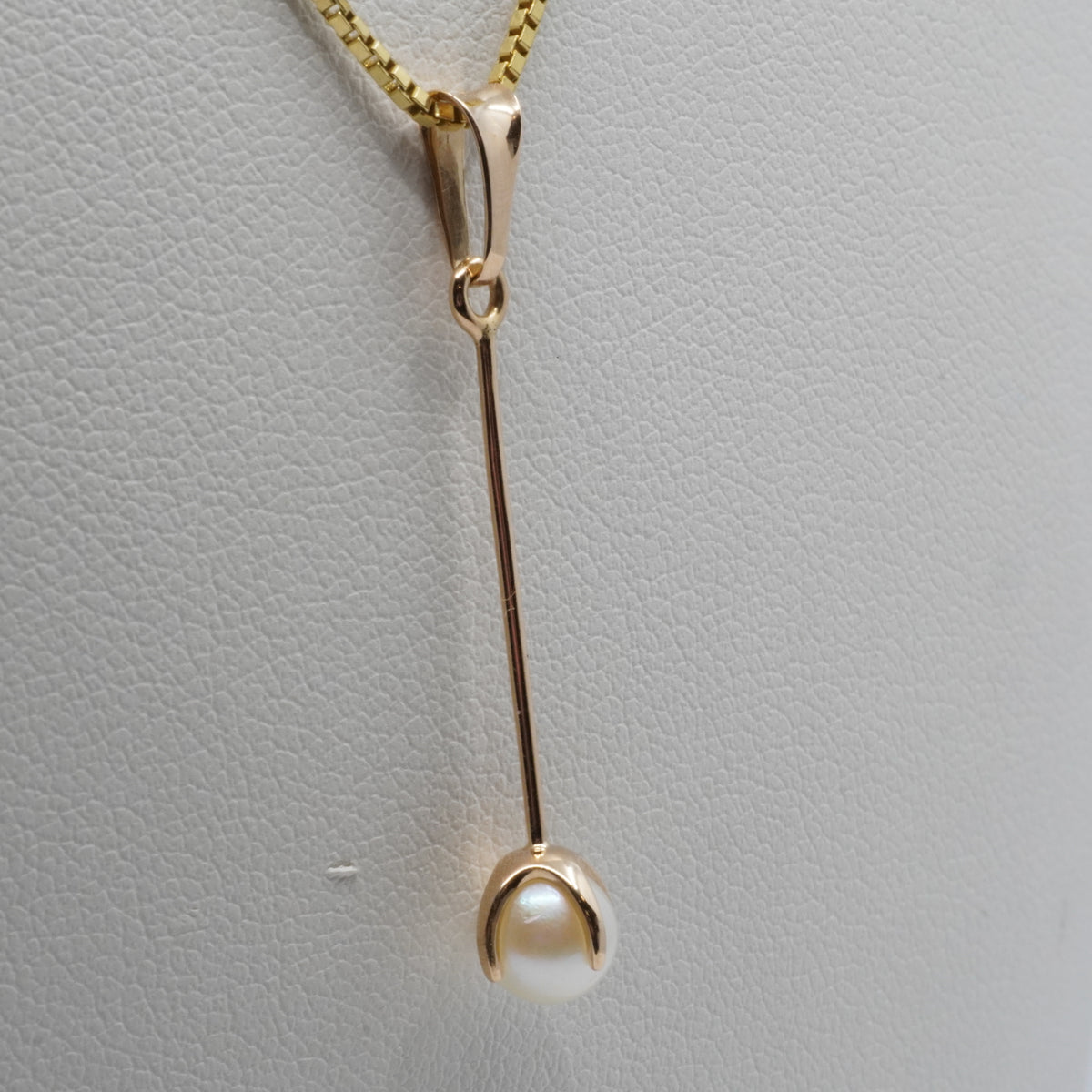 14K Gold Pearl Drop Pendant