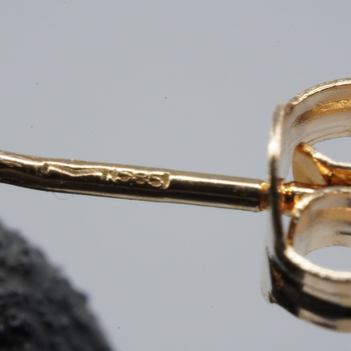 14K Gold Pearl Stud Earrings