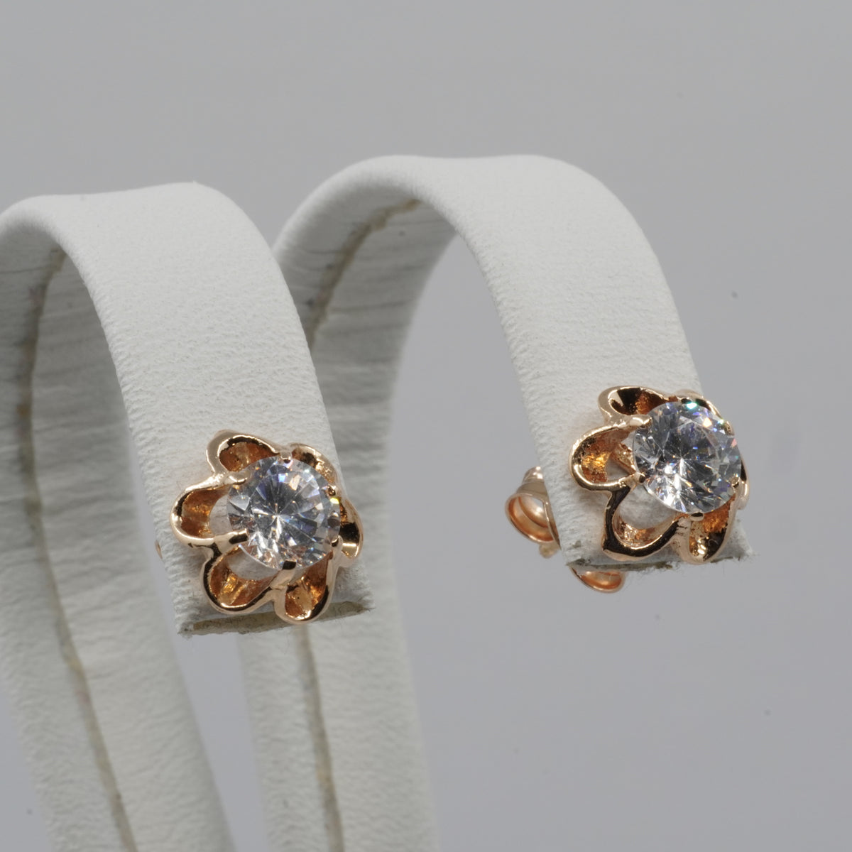 14K Gold Zircon Flower Stud Earrings