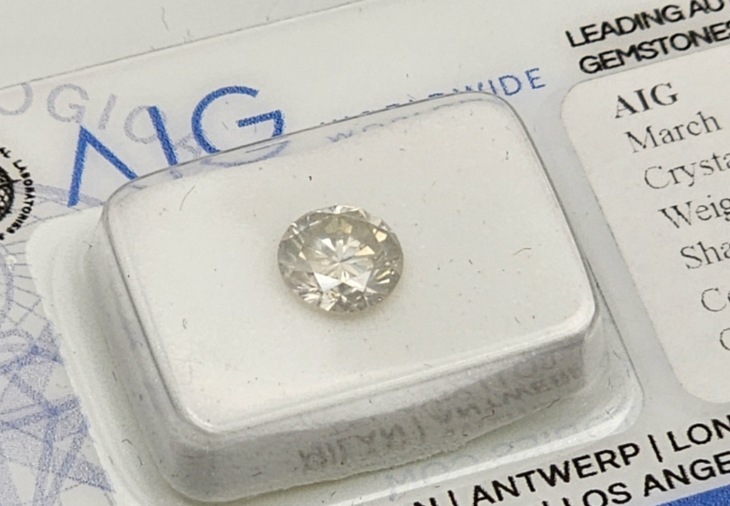 1.09ct Certified Natural Diamond- L/SI2